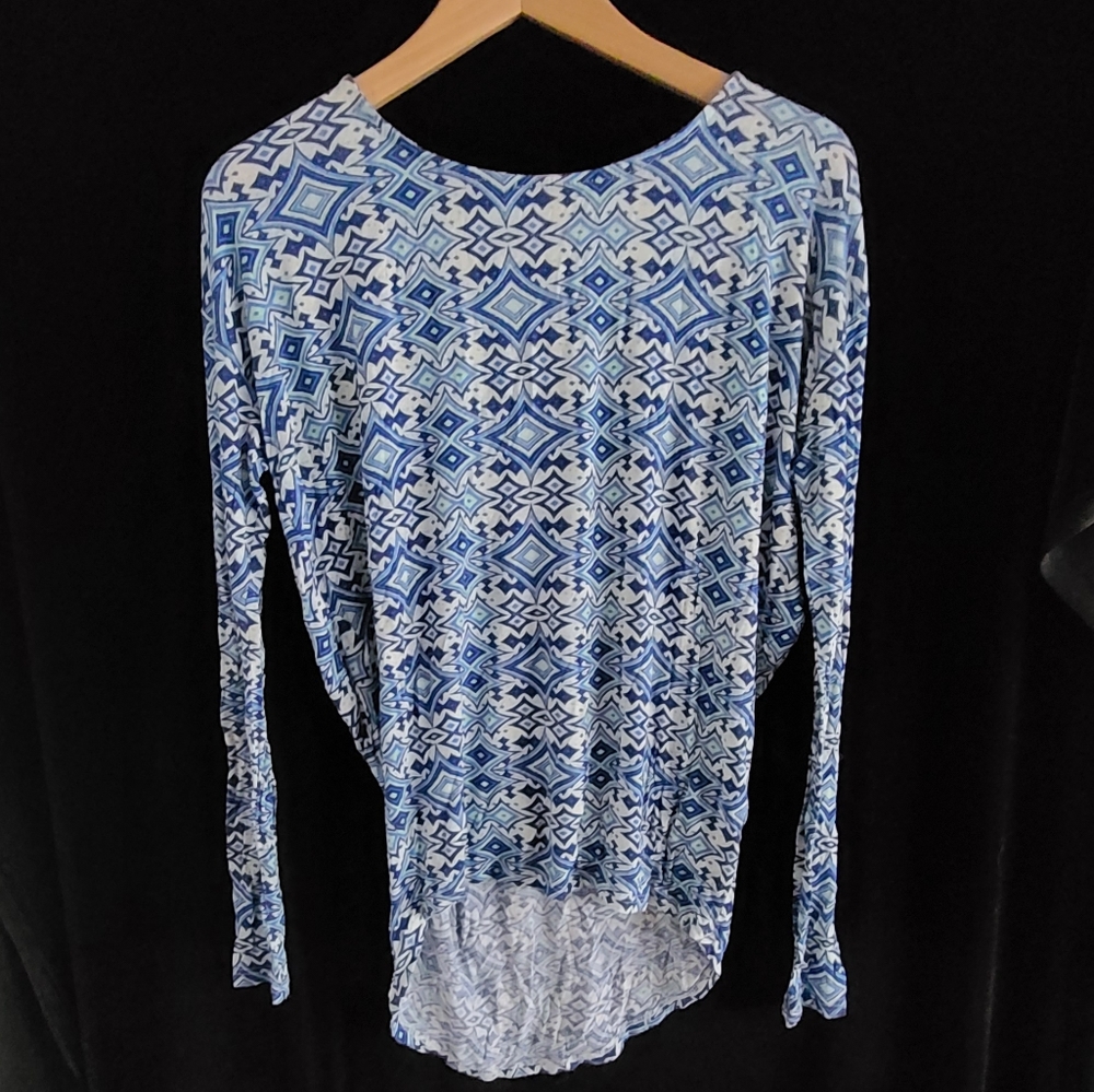 Flowy soft long sleeve